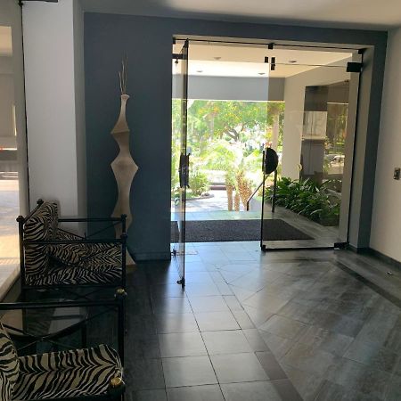 Апартаменты Acogedor Dpto En San Isidro Excelente Vista, Piscina Y Wifi Лима Экстерьер фото